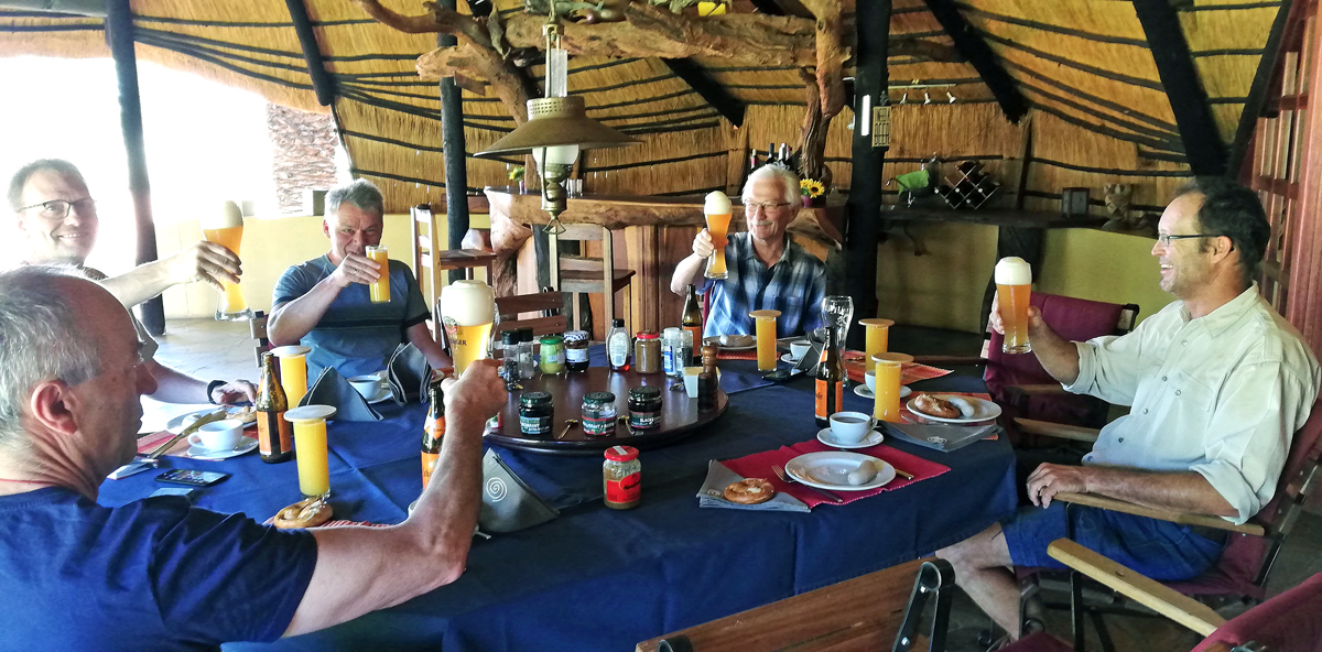 Zünftiges bayerisches Weißwurstfrühstück mit allem was dazu gehört!